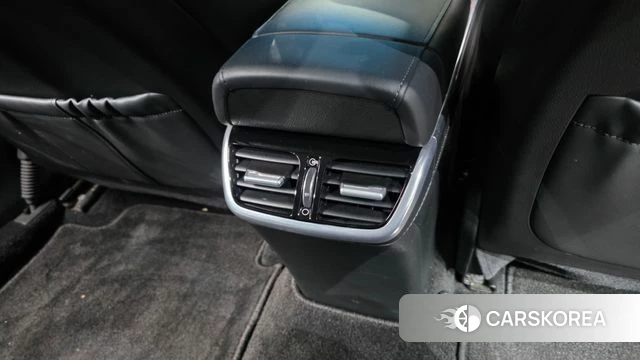 Hyundai The New Grandeur IG Hybrid id 5028763 из Кореи 29