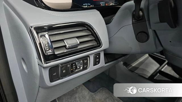 Lincoln Navigator 4th generation id 4996946 из Кореи 29
