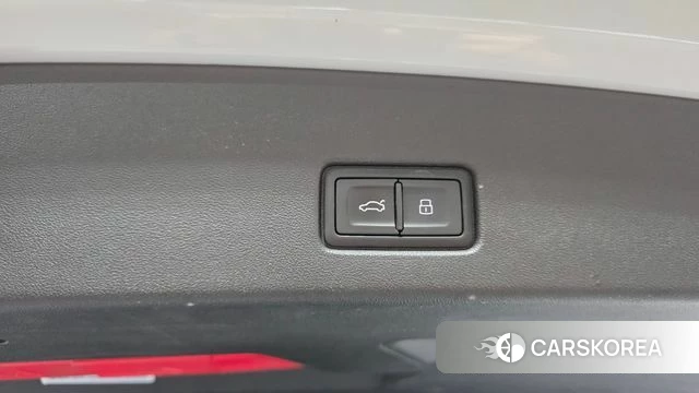 Audi Q4 e-Tron (F4) id 4905506 из Кореи 29