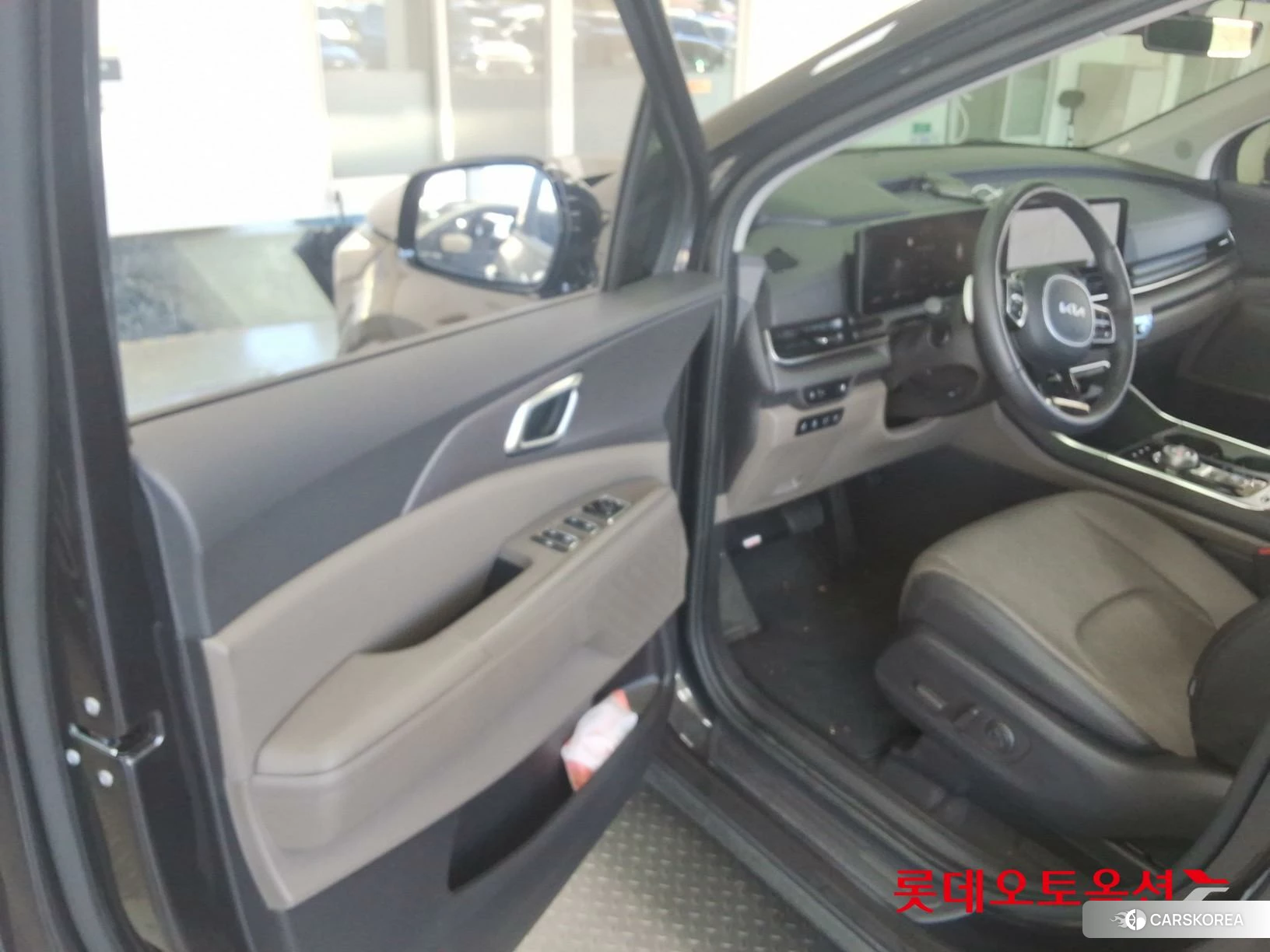 Kia Carnival Hybrid id 4990053 из Кореи 29