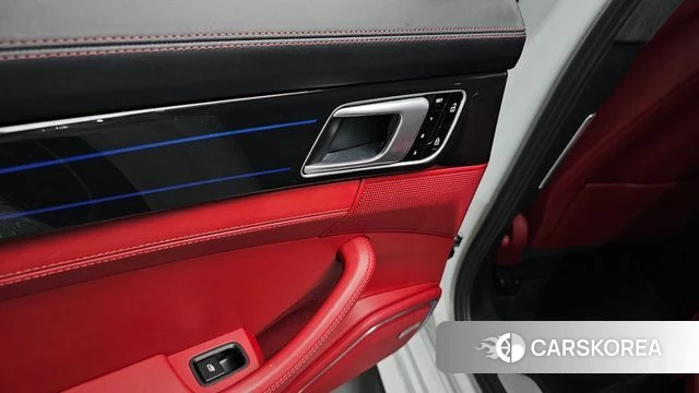 Porsche Panamera (971) id 4959667 из Кореи 29