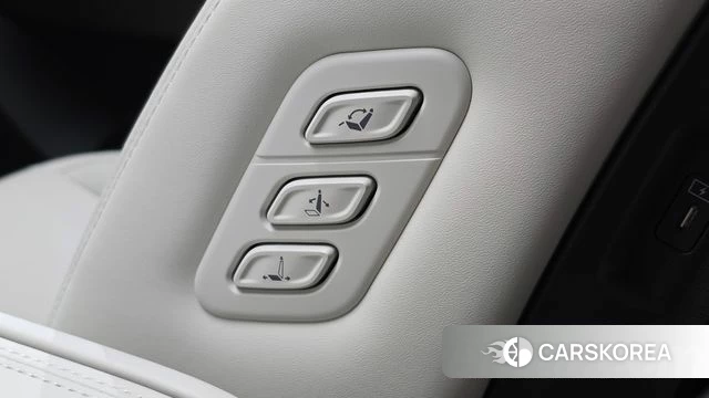 Hyundai Santa Fe (MX5) id 4980241 из Кореи 29