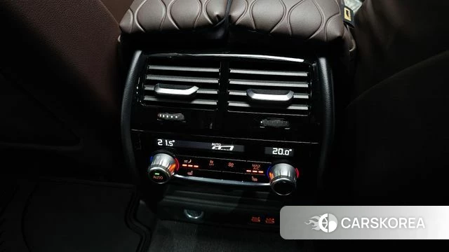 BMW 5 Series (G30) id 4985726 из Кореи 29