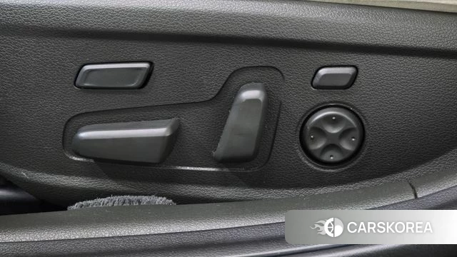 Hyundai The New Grandeur IG Hybrid id 5028043 из Кореи 29