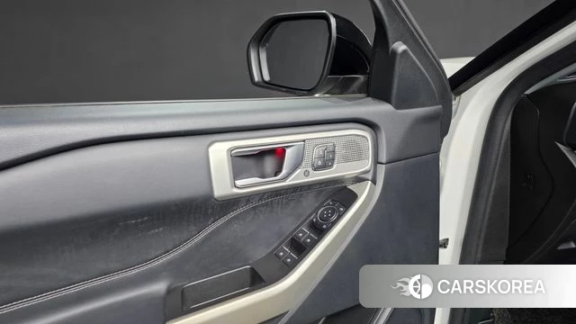 Ford Explorer 6th Generation id 4898946 из Кореи 29