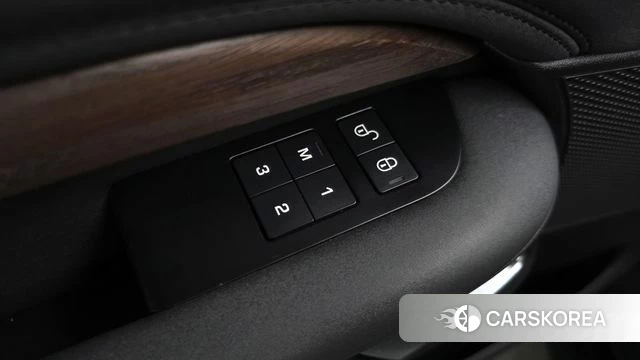 Land Rover Discovery 5 id 4983226 из Кореи 30