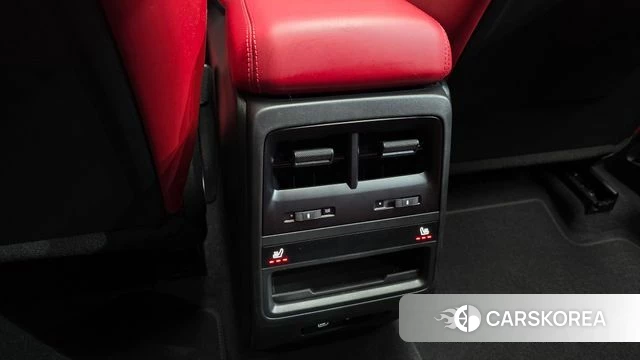 Porsche Makan EV id 5045519 из Кореи 30