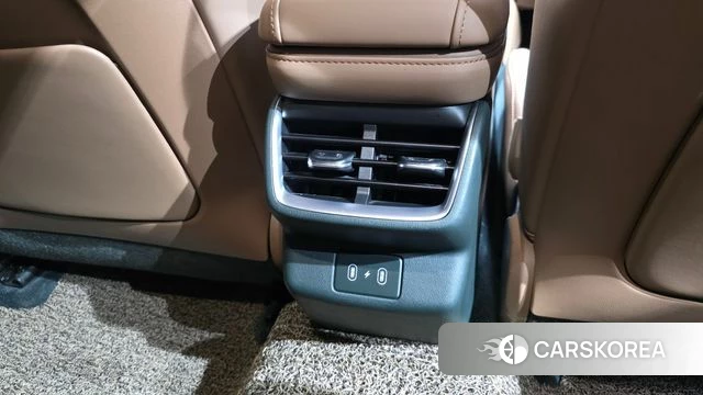 Hyundai Grandeur Hybrid (GN7) id 4957926 из Кореи 30