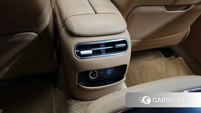 Genesis G90 (RS4) id 4928935 из Кореи 30