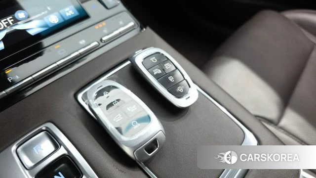 Hyundai The New Grandeur IG id 5053034 из Кореи 30