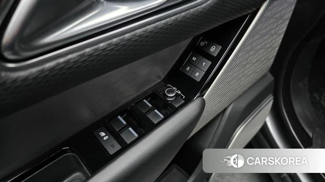 Land Rover Range Rover Velar id 5019020 из Кореи 30