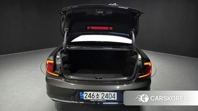 Volvo S90 id 4987000 из Кореи 30