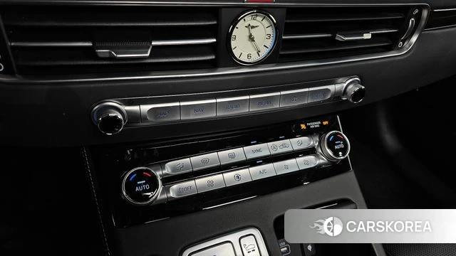 Genesis G90 id 5041266 из Кореи 30