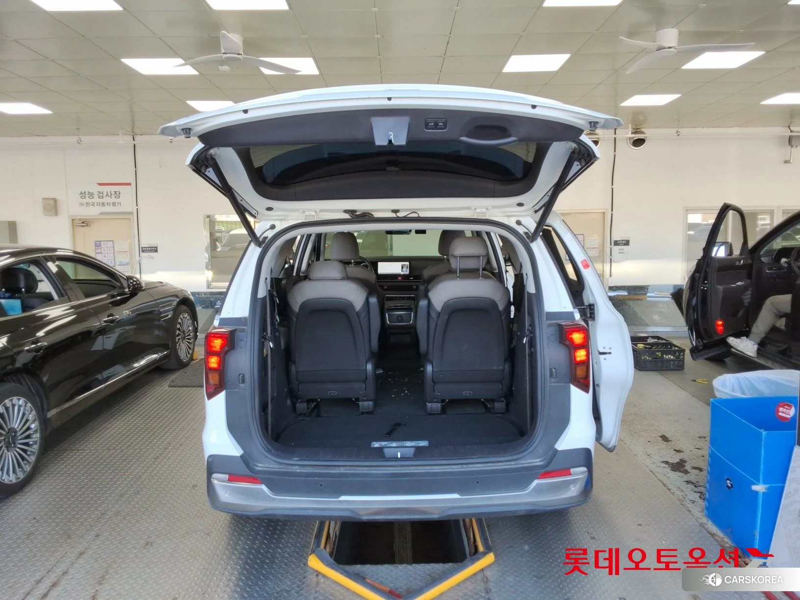 Kia Carnival id 4990050 из Кореи 30