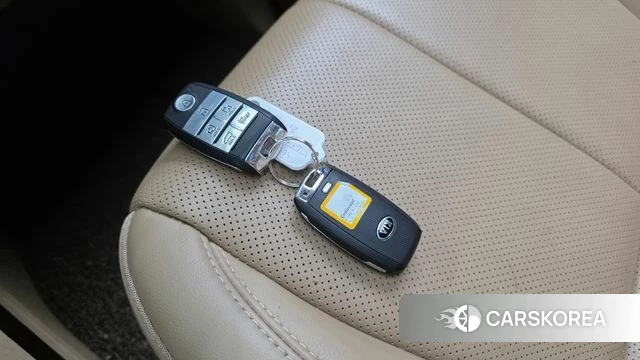 Kia The New Carnival id 5004002 из Кореи 30