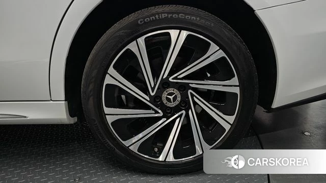 Mercedes-Benz E-Class W214 id 4921083 из Кореи 30