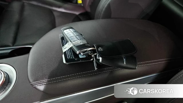 Genesis GV70 id 4943016 из Кореи 31