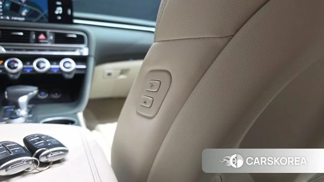 Genesis The New G70 id 4959336 из Кореи 31