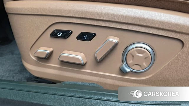 Hyundai Grandeur Hybrid (GN7) id 4957637 из Кореи 31