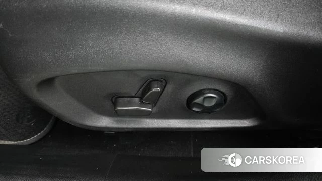 Jeep Renegade id 4992090 из Кореи 31