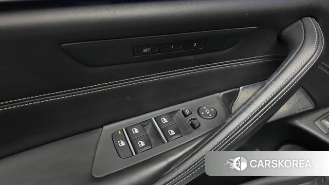 BMW 5 Series (G30) id 4977690 из Кореи 31