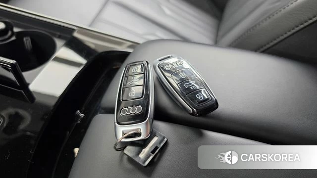 Audi A8 (D5) id 5033263 из Кореи 31