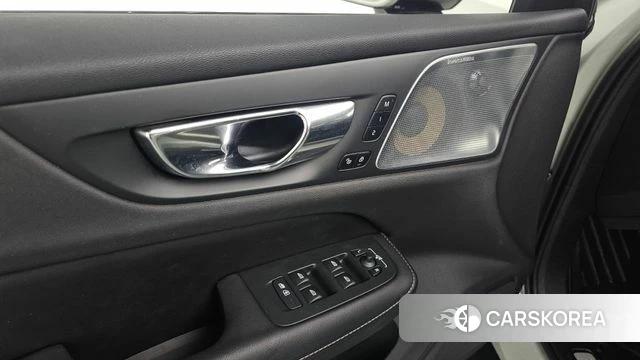 Volvo V60 Cross-Country 2nd Generation id 5035122 из Кореи 31