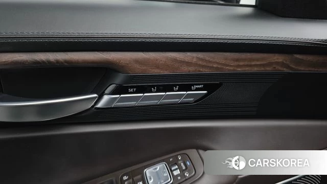 Genesis G90 id 4977688 из Кореи 31