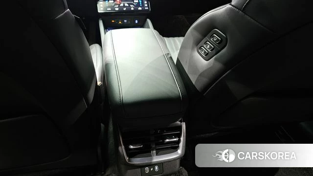 Hyundai Grandeur Hybrid (GN7) id 5011423 из Кореи 31