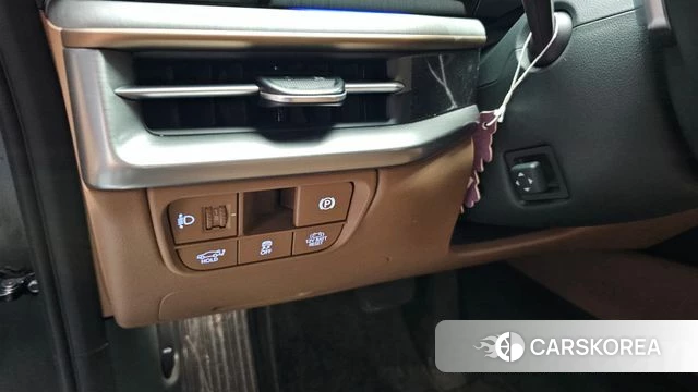 Hyundai Grandeur Hybrid (GN7) id 4834430 из Кореи 31