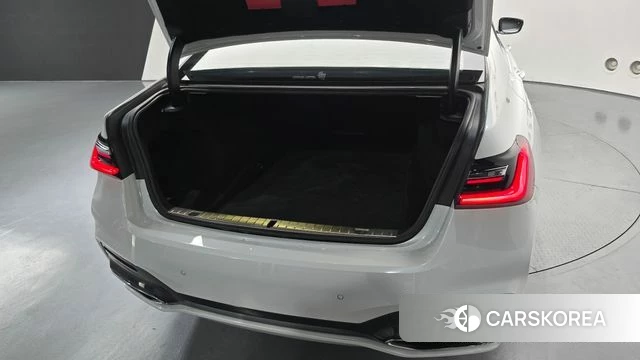 BMW 7 Series (G11) id 5023420 из Кореи 32