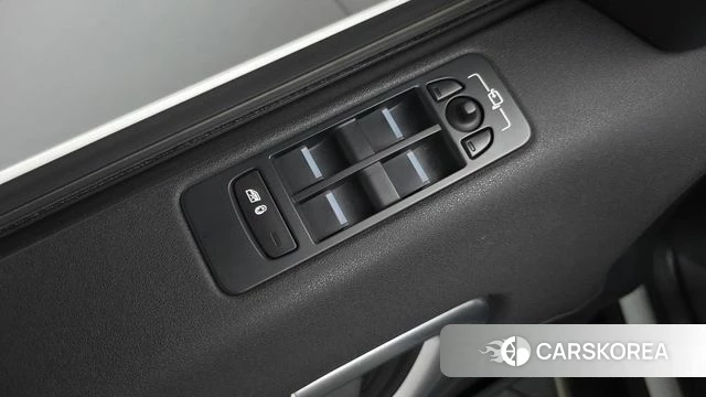Land Rover Discovery Sports id 4907471 из Кореи 32