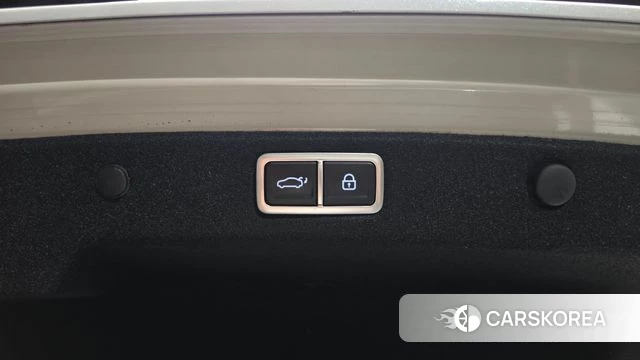 Hyundai Grandeur Hybrid (GN7) id 4991324 из Кореи 32