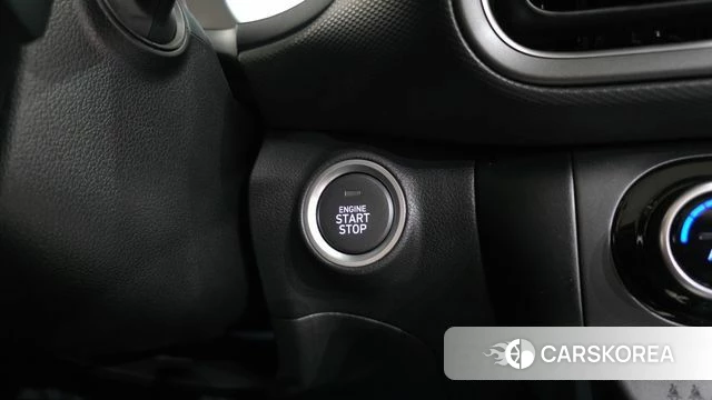 Hyundai The New Kona id 5022455 из Кореи 32