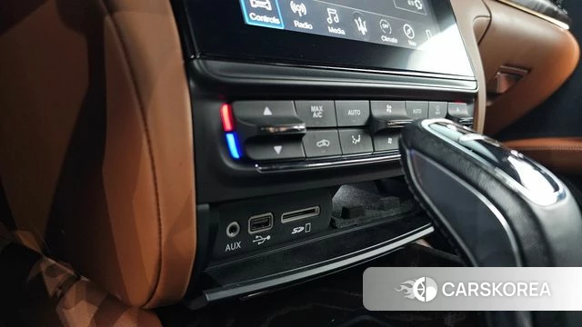 Maserati Quattroporte id 5023534 из Кореи 32