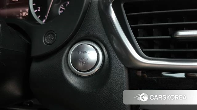 Infiniti QX30 id 4882137 из Кореи 32