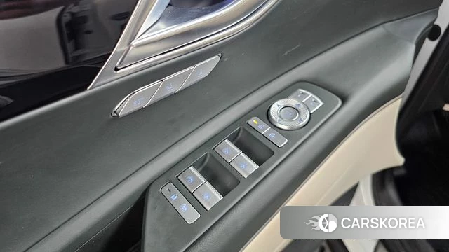 Genesis GV80 id 5001906 из Кореи 33