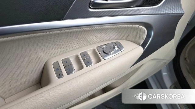 Genesis The New G70 id 4959336 из Кореи 33