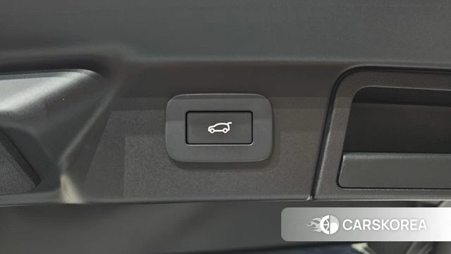 Land Rover Range Rover Velar id 4897698 из Кореи 33
