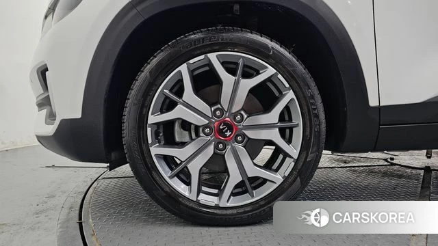 Kia Seltos id 5017904 из Кореи 26