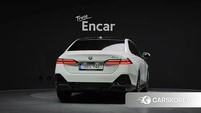 BMW 5 Series (G60) id 5032683 из Кореи 28