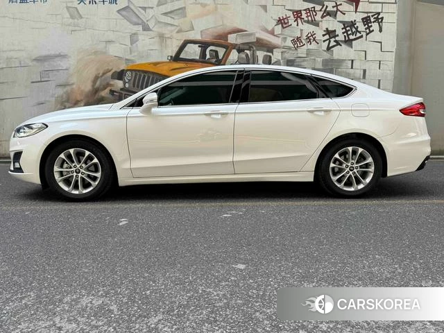 Ford Mondeo 2021 Белый из Китая, фото 4