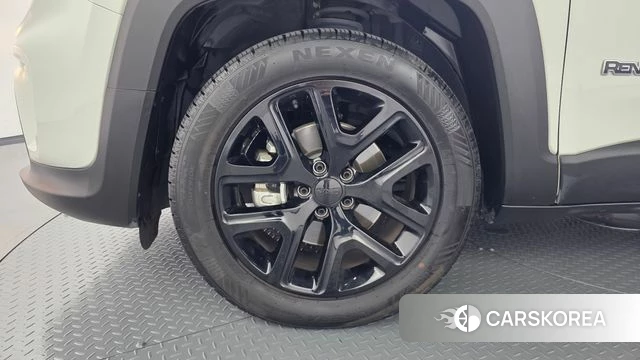 Jeep Renegade id 4975909 из Кореи 27