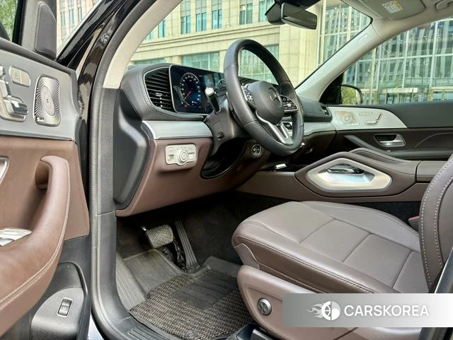 Mercedes-Benz GLE 2023 Черный из Китая, фото 4