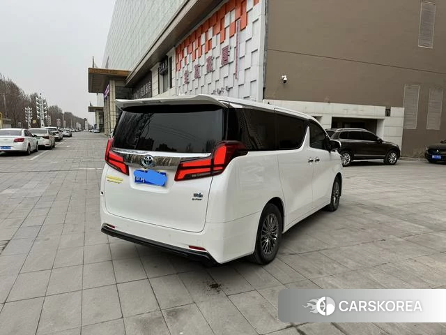 Toyota Alphard 2021 Белый из Китая, фото 4