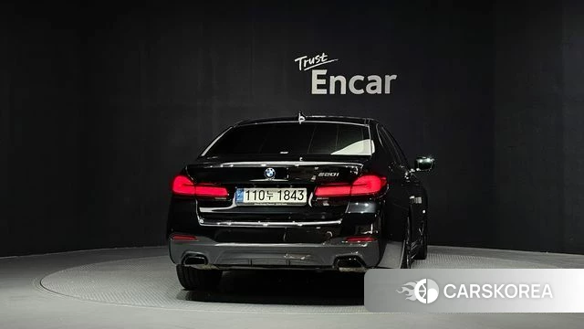 BMW 5 Series (G30) id 5034609 из Кореи 29