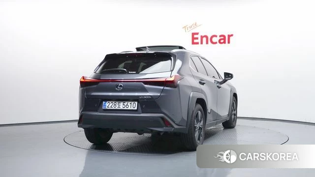 Lexus UX300h id 4714992 из Кореи 25