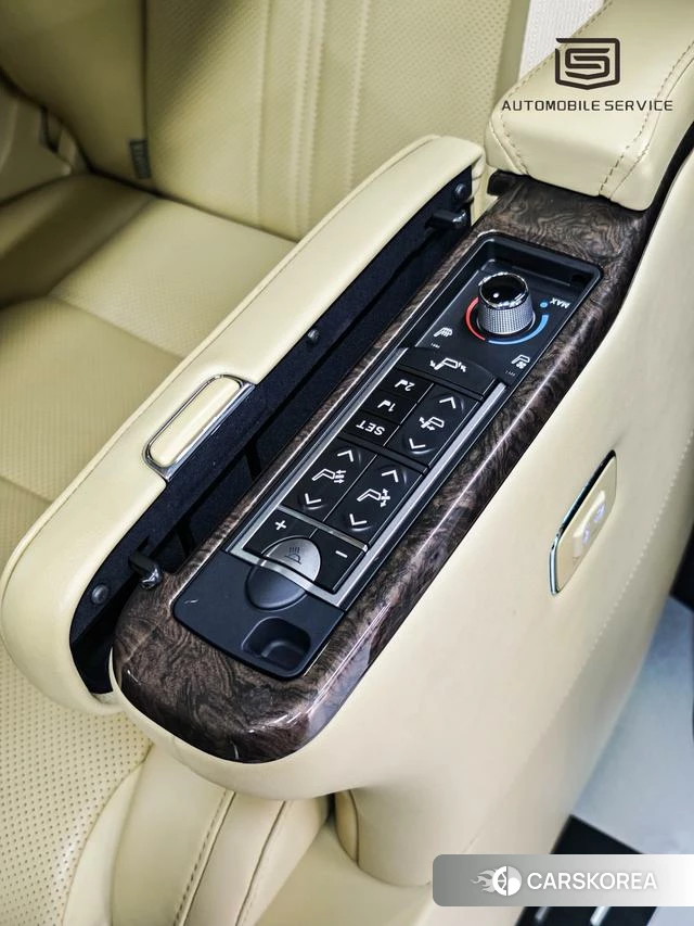 Toyota Alphard 2022 Белый из Китая, фото 4