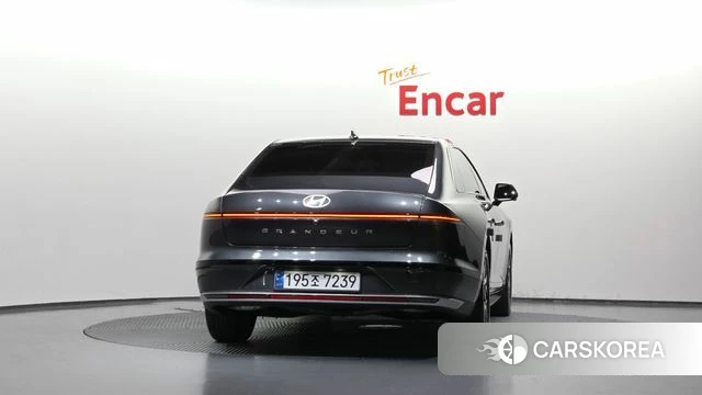 Hyundai Grandeur Hybrid (GN7) id 4996332 из Кореи 24