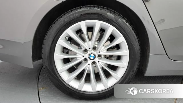 BMW 5 Series (G30) id 5047152 из Кореи 26
